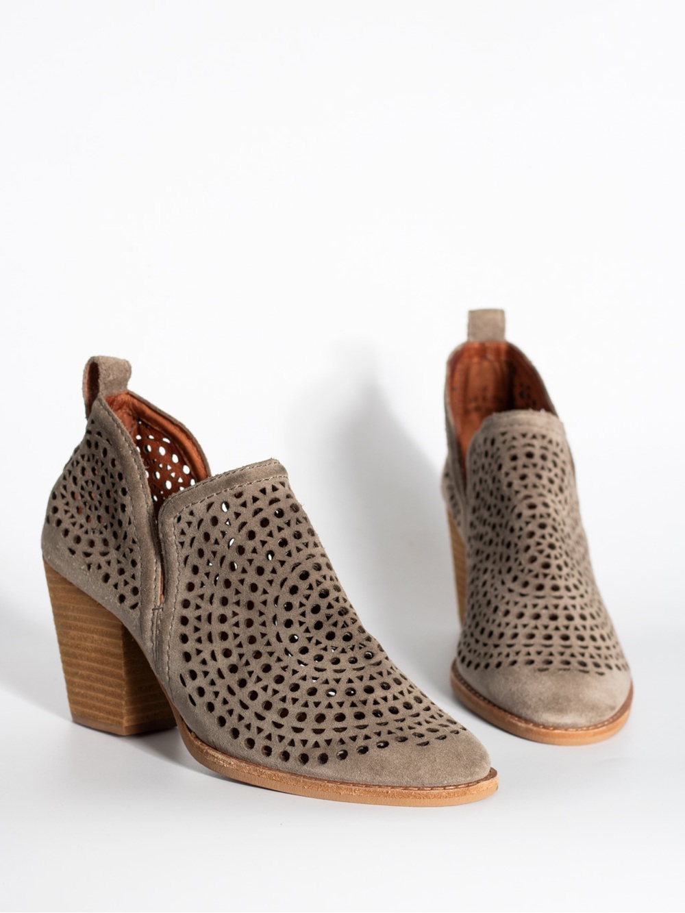 Jeffrey Campbell Rosalee Cut Taupe Suede Laser Cut Ankle Booties – Size 8.5